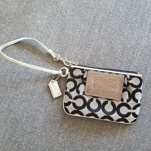 Coach Poppy Wristlet